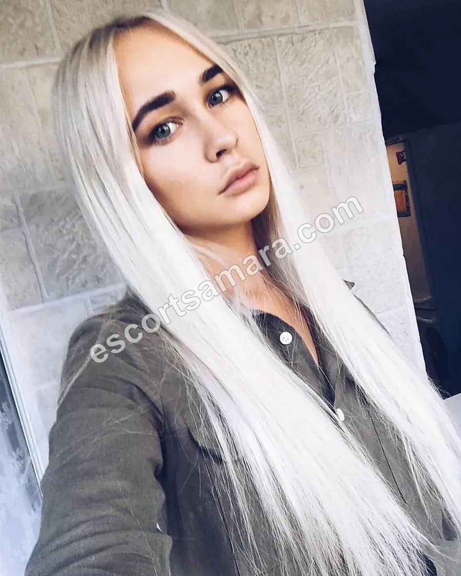 Ева