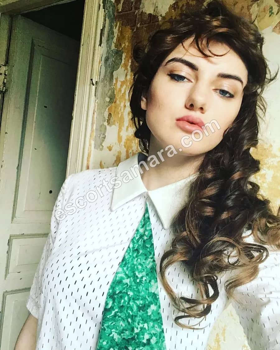Юлия Анал